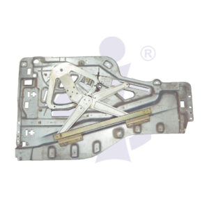 WINDOW REGULATOR ASSY. WITH PANEL (CI-MAN 33320)